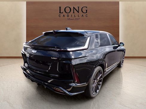New 2026 Cadillac Lyriq V image 4