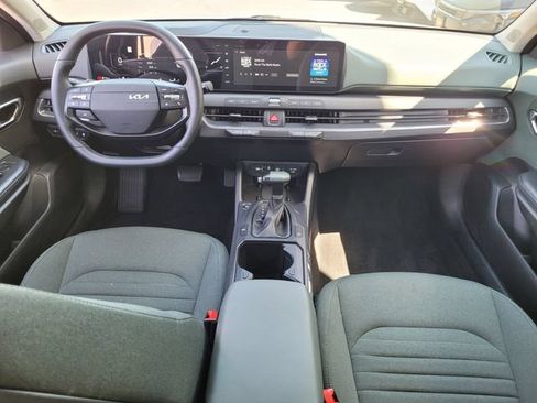 Certified 2025 Kia K4 EX FWD image 17