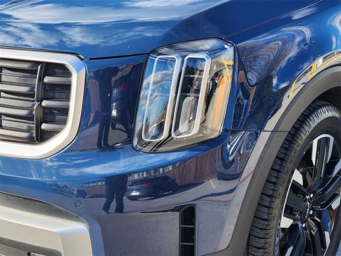 Certified 2023 Kia Telluride SX image 8