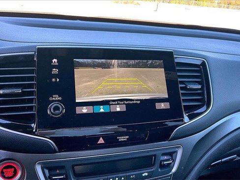 Certified 2022 Honda Pilot Sport image 14