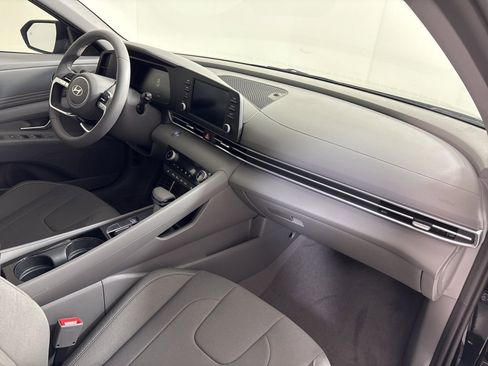 New 2026 Hyundai Elantra SEL Sport Premium FWD image 12