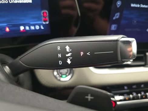 New 2026 Chevrolet Equinox LT w/ Convenience Package II image 16