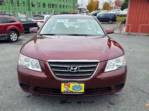Used 2010 Hyundai Sonata GLS image 2