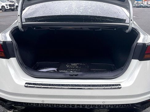 Used 2023 Nissan Altima 2.5 SR w/ SR Premium Package FWD image 25