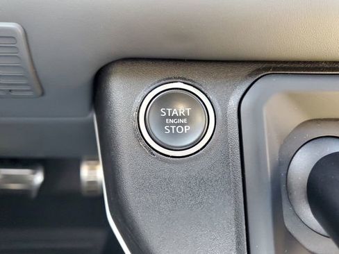 Used 2023 Land Rover Defender 90 X-Dynamic SE AWD/4WD image 26