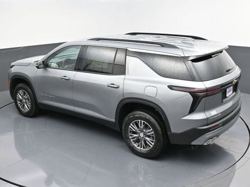 New 2026 Chevrolet Traverse LT FWD image 50