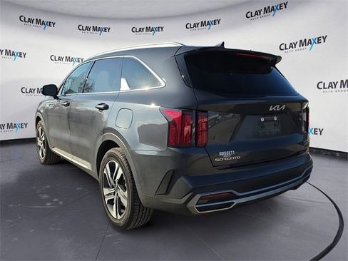 Used 2024 Kia Sorento SX Prestige w/ Panoramic Sunroof Package image 3