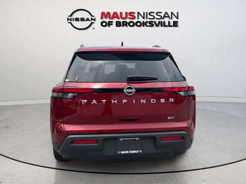 Certified 2024 Nissan Pathfinder SV FWD image 7