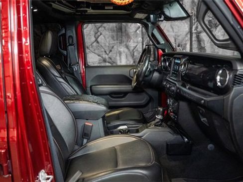 Used 2021 Jeep Wrangler Unlimited Rubicon w/ Trailer Tow Package image 7