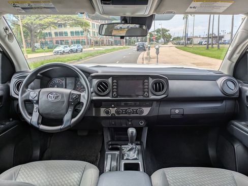 Used 2021 Toyota Tacoma SR image 18