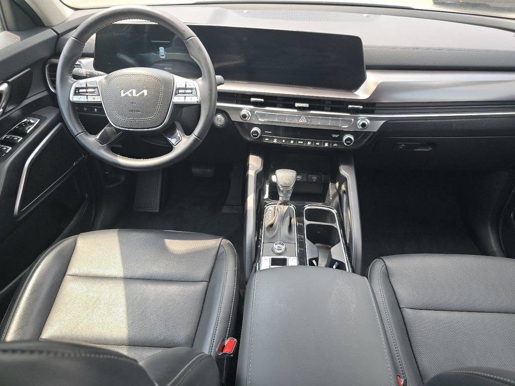 Used 2024 Kia Telluride LX FWD image 21
