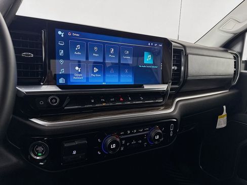 Used 2025 Chevrolet Silverado 2500 LT w/ Trail Boss Package image 17