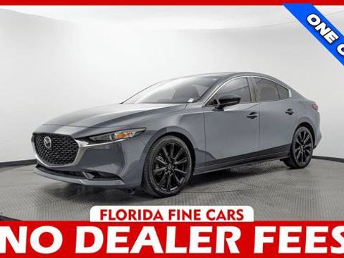 Used 2023 MAZDA MAZDA3 s FWD image 1