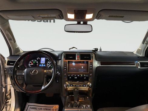 Used 2015 Lexus GX 460 w/ Premium Package AWD/4WD image 29