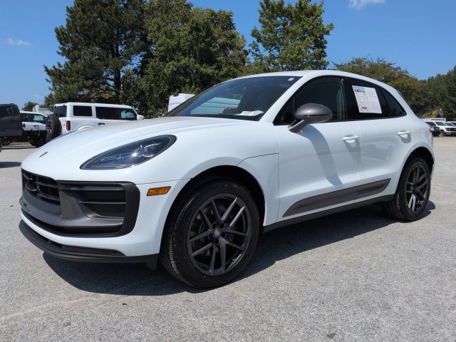 Used 2023 Porsche Macan Turbo AWD/4WD image 8