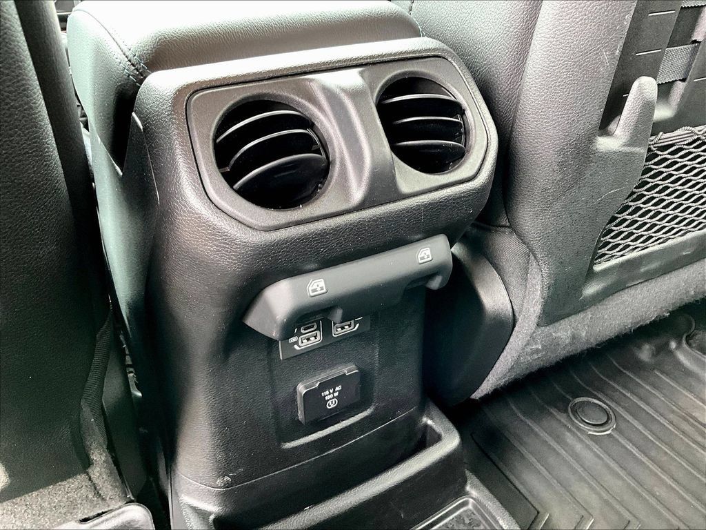 Used 2021 Jeep Wrangler Unlimited Rubicon 4xe w/ Cold Weather Group AWD/4WD image 12