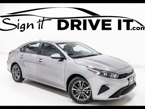 Used 2024 Kia Forte LXS FWD image 1