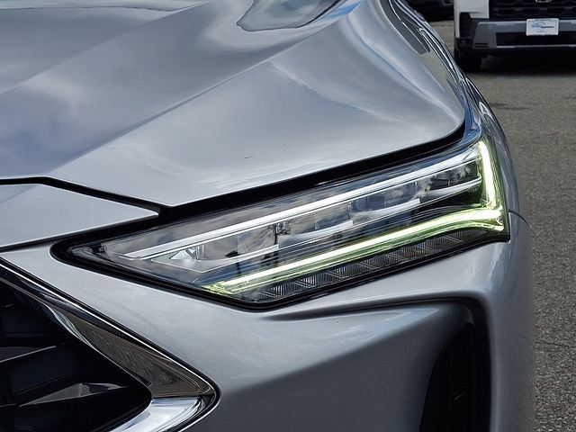 Used 2023 Acura MDX w/ Technology Package AWD/4WD image 10