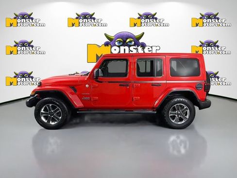 Used 2021 Jeep Wrangler Unlimited Sahara w/ Uconnect 4C Nav & Sound Group AWD/4WD image 8