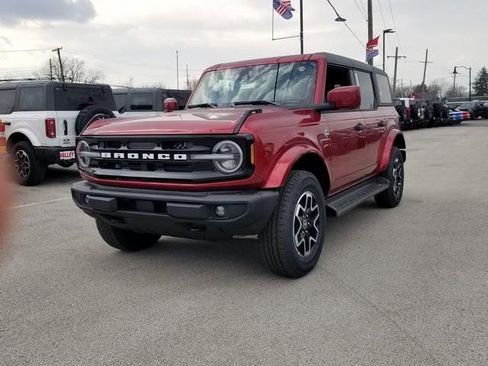 New 2026 Ford Bronco Outer Banks image 6