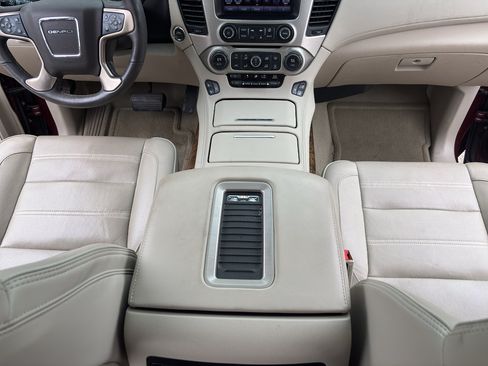 Used 2016 GMC Yukon Denali w/ Open Road Package AWD/4WD image 22