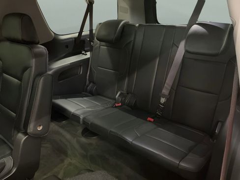 Used 2015 GMC Yukon XL SLT w/ Open Road Package image 24