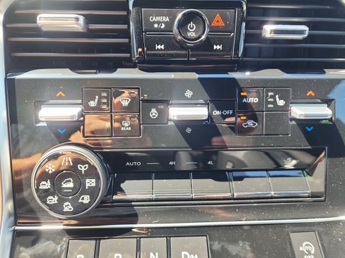 New 2026 Nissan Armada SL AWD/4WD image 16