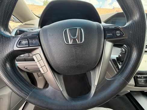Used 2015 Honda Odyssey EX image 21
