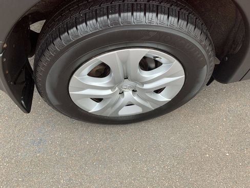 Used 2014 Toyota RAV4 LE image 15