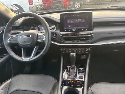 Used 2023 Jeep Compass Trailhawk image 20