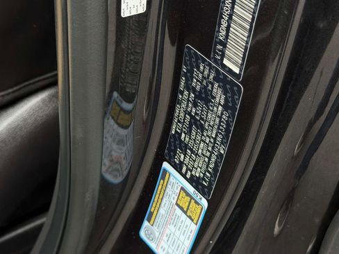 Used 2022 Kia Carnival LX image 26