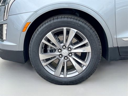 Used 2024 Cadillac XT5 Premium Luxury image 31