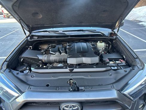 Used 2019 Toyota 4Runner SR5 image 27