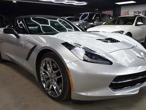 Used 2014 Chevrolet Corvette Stingray Convertible w/ 2LT Preferred Equipment Group image 2