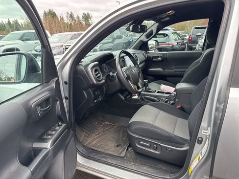 Used 2023 Toyota Tacoma TRD Off-Road w/ Black Out Package (TMS) image 2