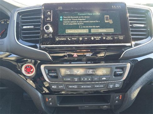 Used 2025 Honda Ridgeline Black Edition image 28