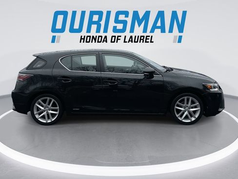 Used 2017 Lexus CT 200h 200h w/ Navigation System Package image 9