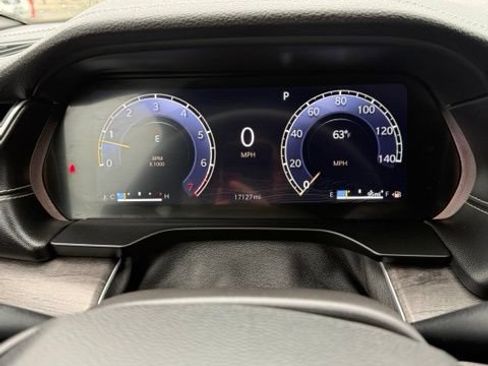 Used 2024 Jeep Grand Cherokee L Limited w/ Luxury Tech Group II AWD/4WD image 23
