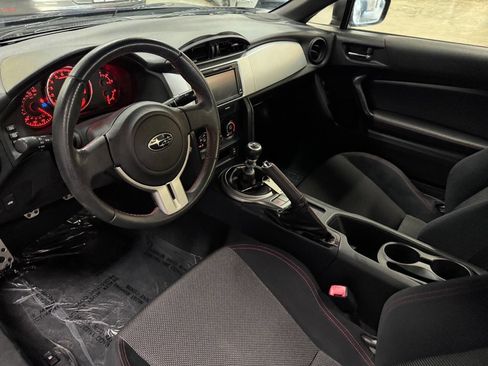 Used 2013 Subaru BRZ Premium w/ Popular Pkg 2C image 30