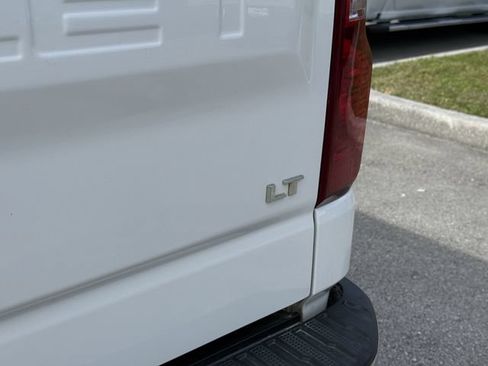 Used 2023 Chevrolet Silverado 1500 LT AWD/4WD image 12