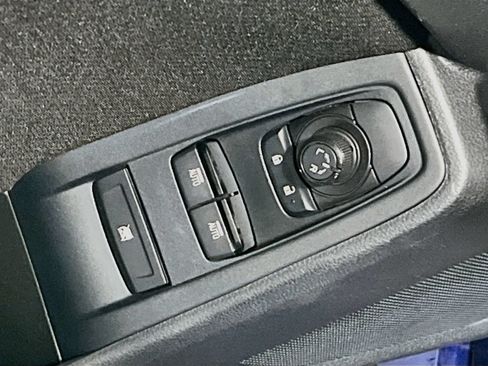 Used 2025 Toyota GR86 Premium w/ ALL Weather Mat Package (TMS) RWD image 17