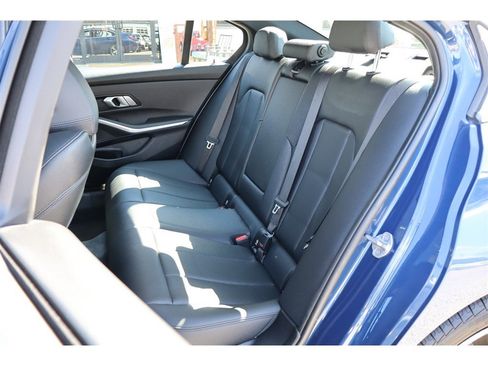 Used 2021 BMW 330i xDrive Sedan image 12