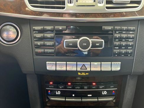 Used 2014 Mercedes-Benz E 350 Sedan image 16