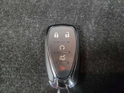 Used 2021 Chevrolet Malibu LT FWD image 32