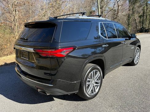 Used 2023 Chevrolet Traverse High Country w/ LPO, Floor Liner Package image 6