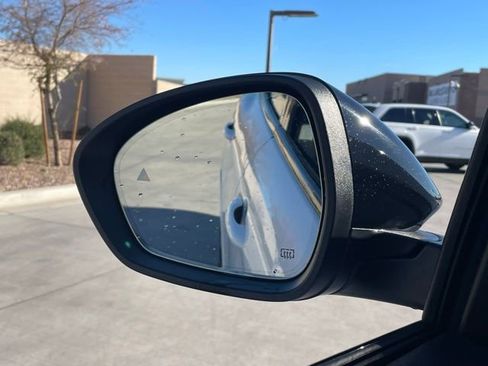 Used 2022 Alfa Romeo Stelvio Veloce image 12