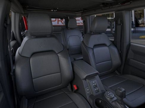 New 2025 Ford Bronco Badlands AWD/4WD image 11
