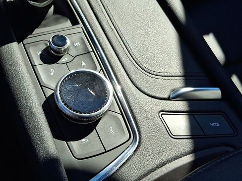 Used 2024 Cadillac XT5 Premium Luxury w/ Technology Package image 26