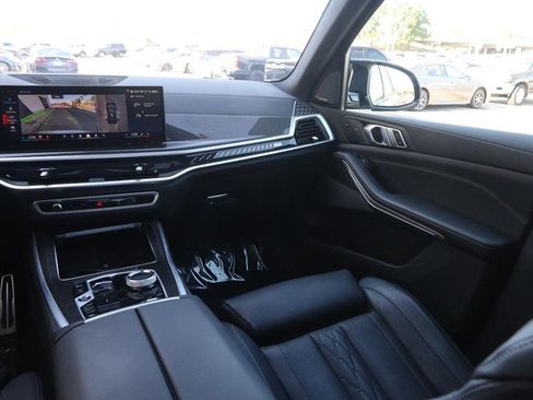 Used 2025 BMW X5 M60i image 28