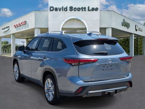 Used 2023 Toyota Highlander Limited AWD/4WD image 8